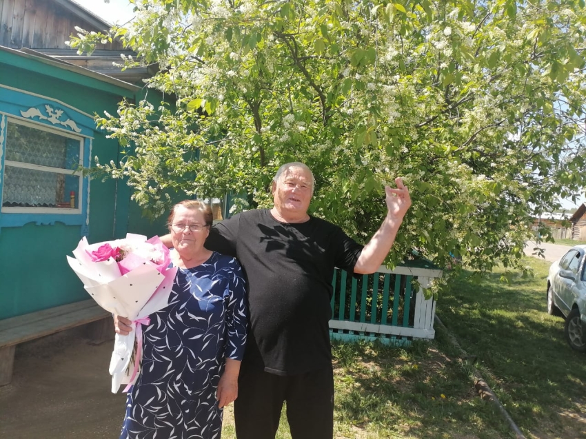 Супруги Нагаевы из села Этытей отметили 50 лет со дня брака